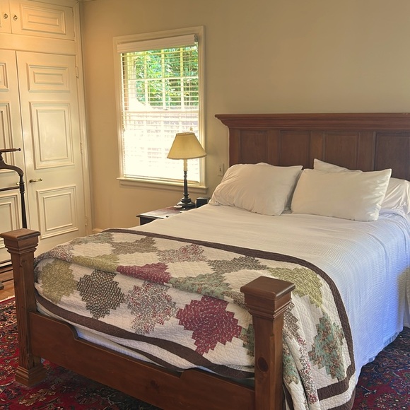 Quilt Patchwork King Bedspread in Cream Brown Green Red Vintage Family Estate - Picture 6 of 10